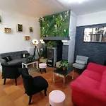 Hotel Du Botaniste Boissieres (Lot)